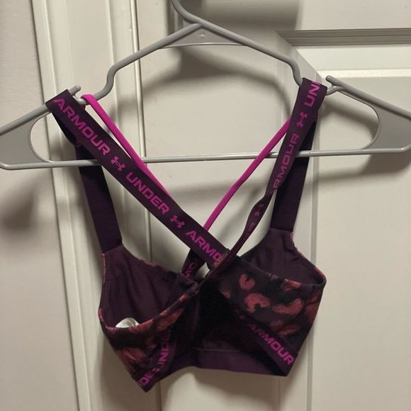 Under Armour Sports Bra - Picture 3 of 3